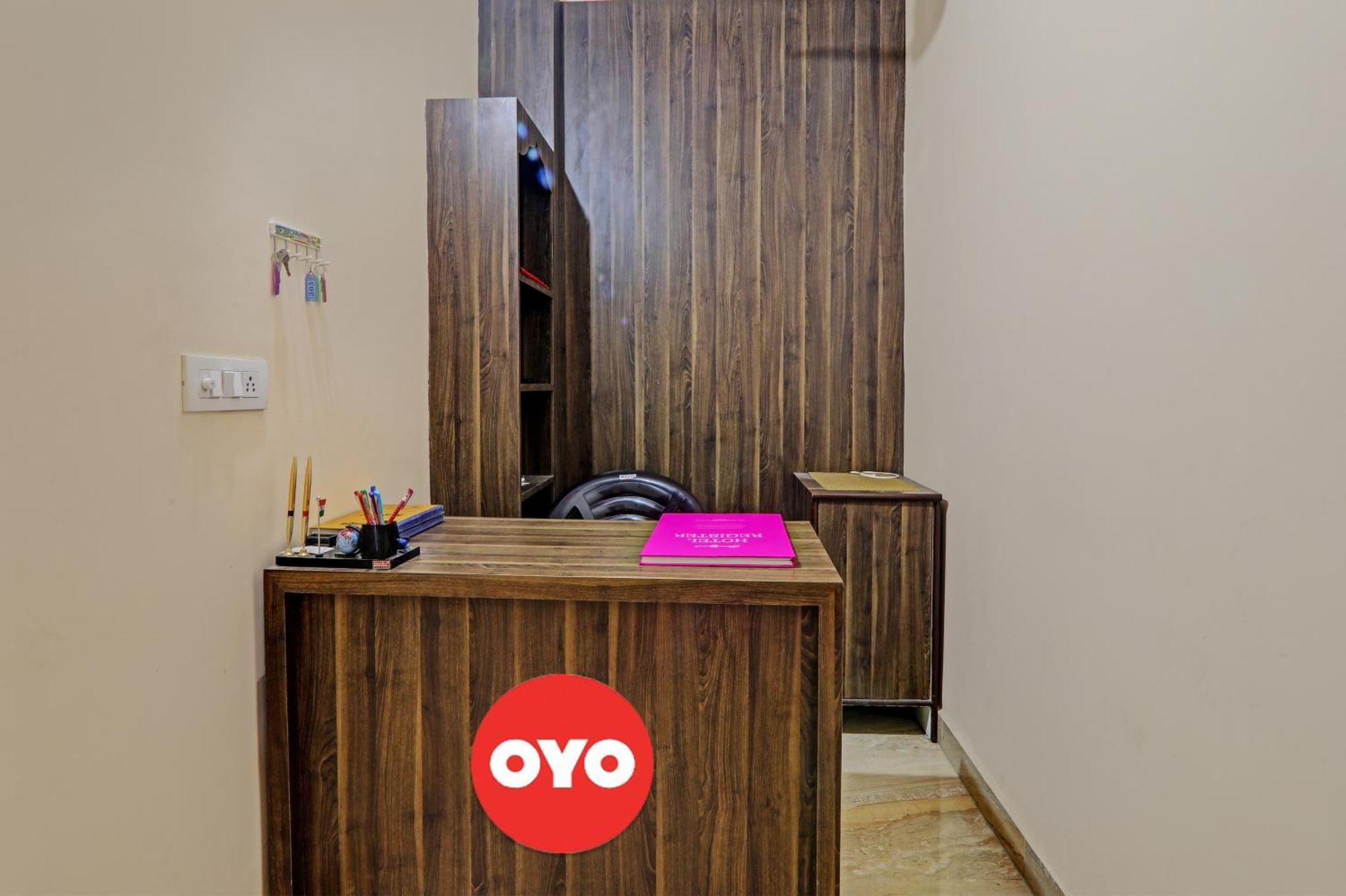Super Hotel O Fort Inn 勒克瑙 外观 照片