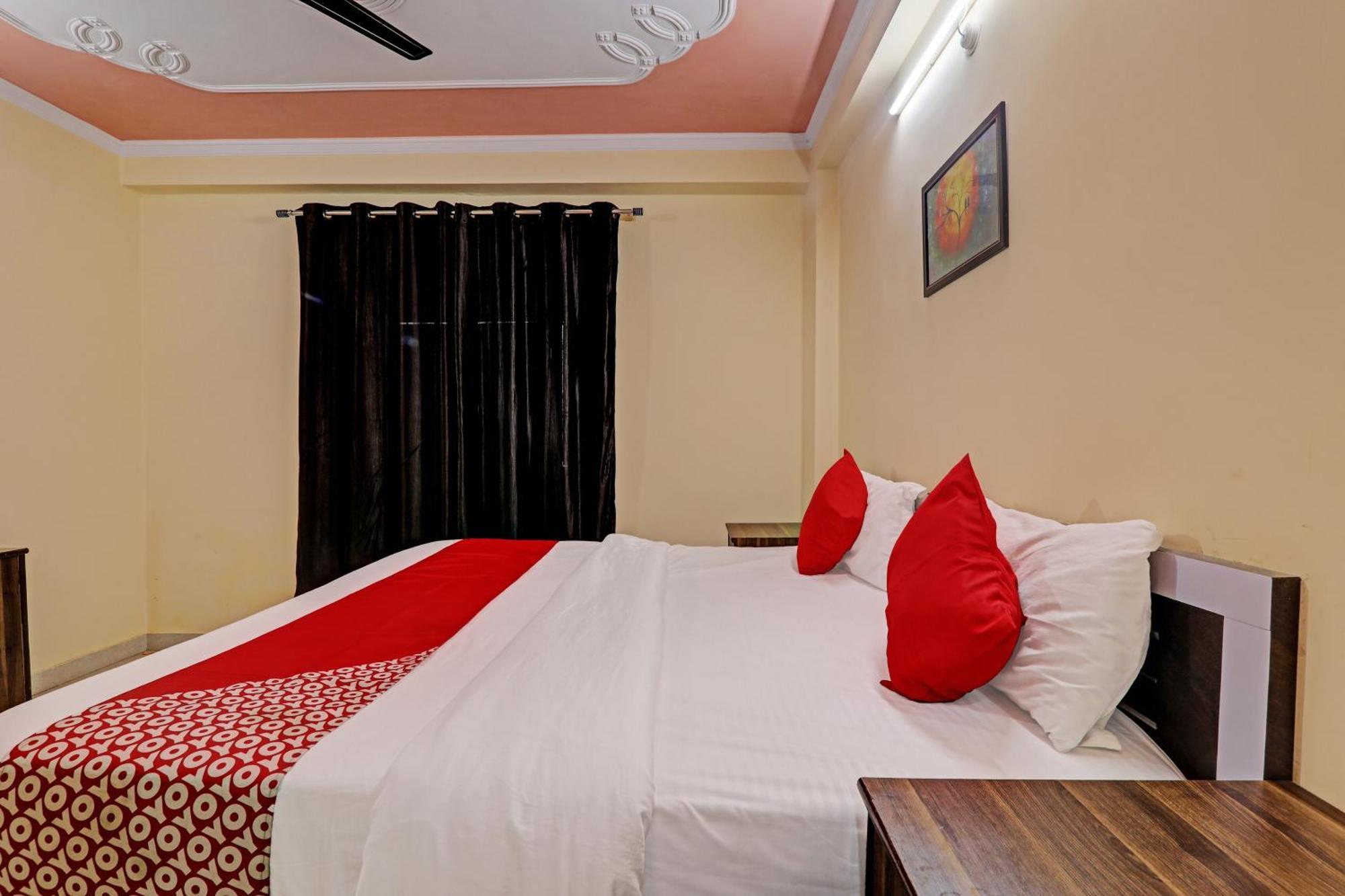 Super Hotel O Fort Inn 勒克瑙 外观 照片