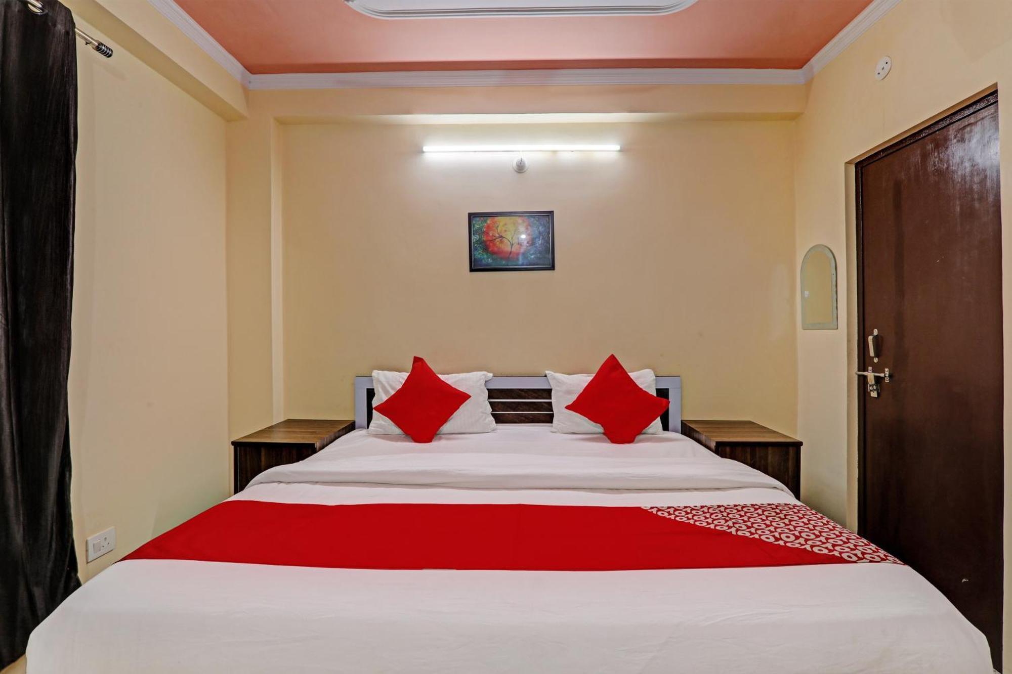 Super Hotel O Fort Inn 勒克瑙 外观 照片