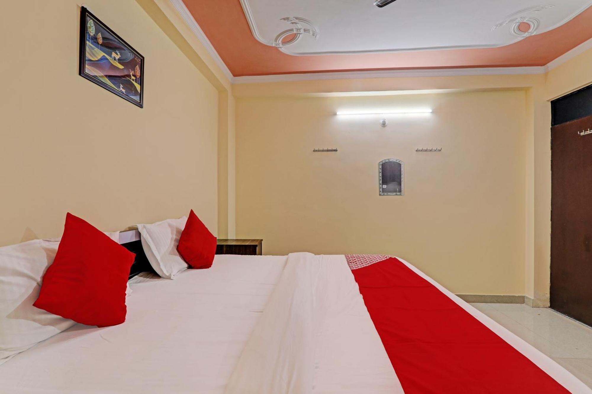 Super Hotel O Fort Inn 勒克瑙 外观 照片